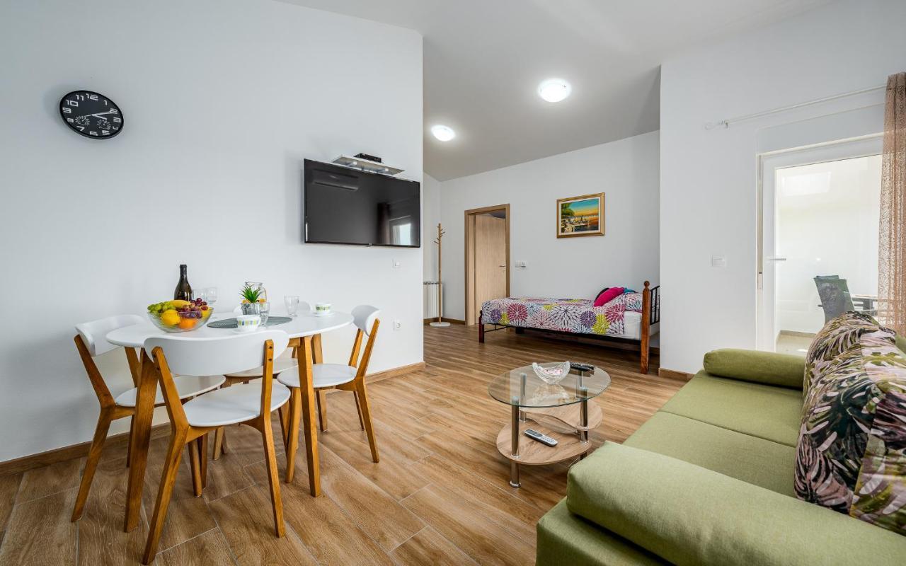 Apartments Nelle PUY Exterior foto