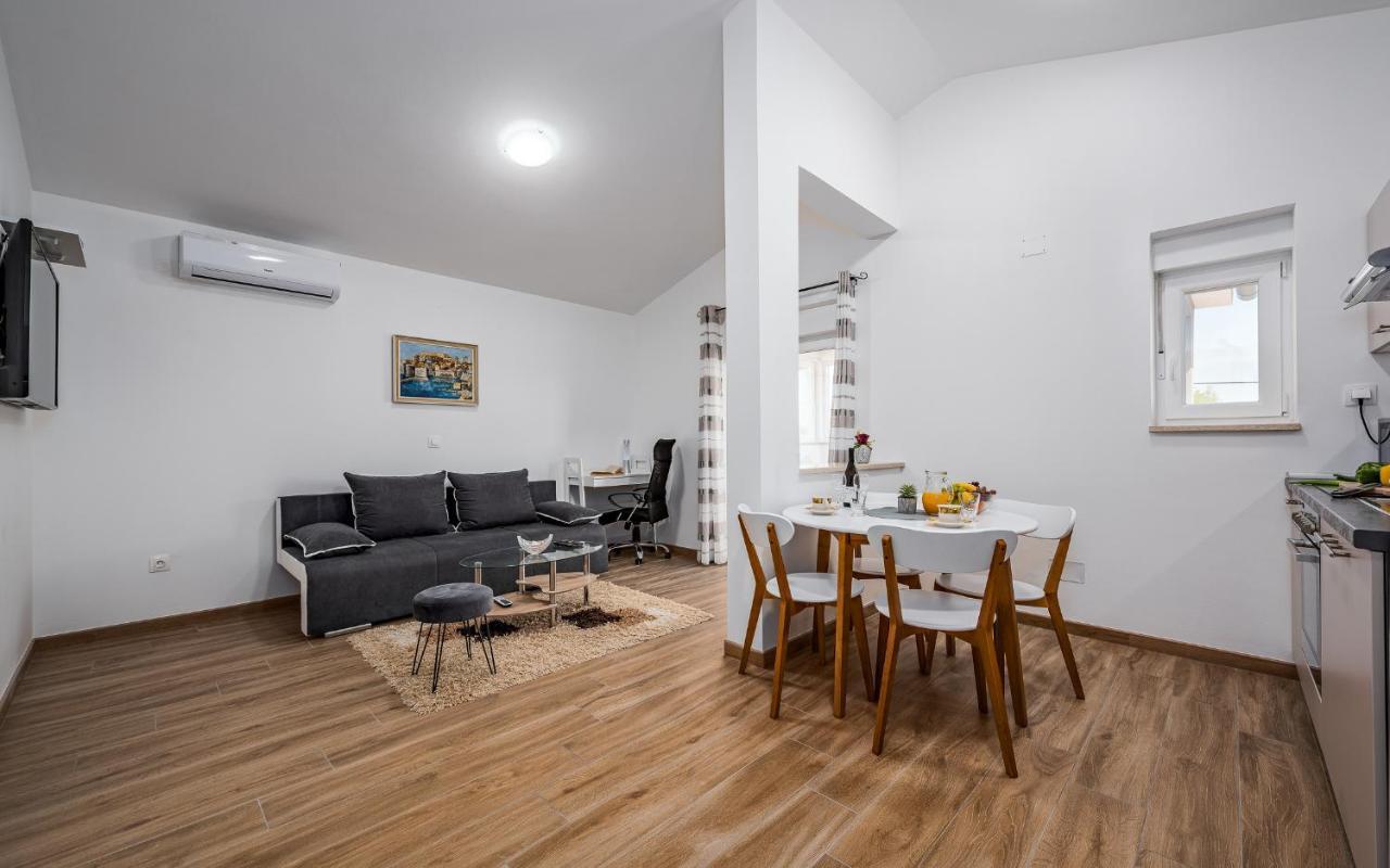 Apartments Nelle PUY Exterior foto