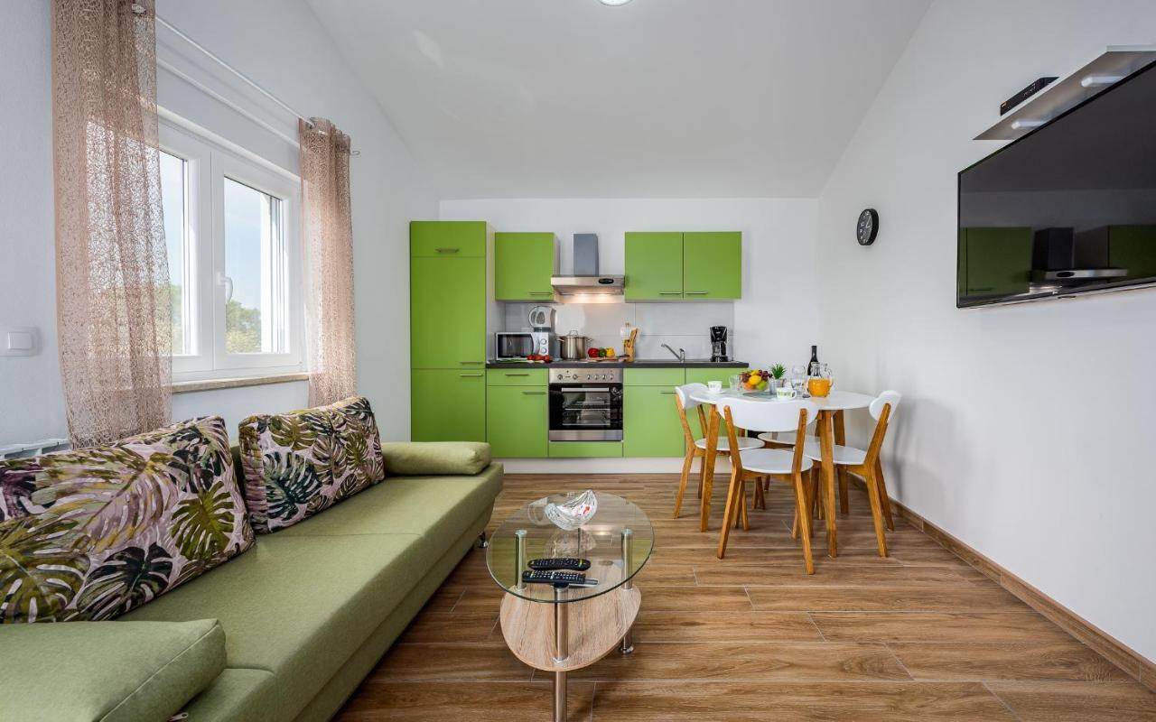 Apartments Nelle PUY Exterior foto
