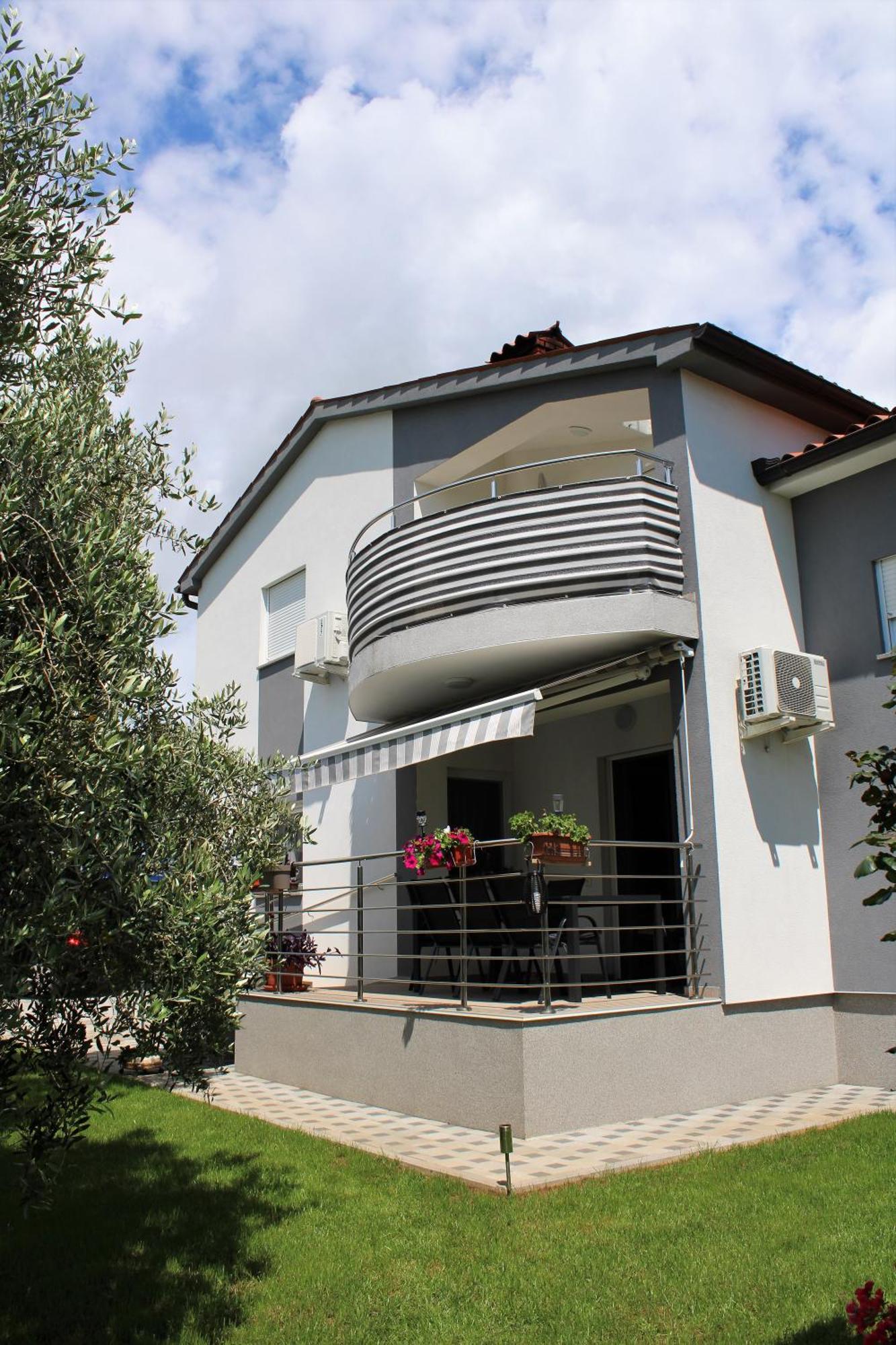 Apartments Nelle PUY Exterior foto